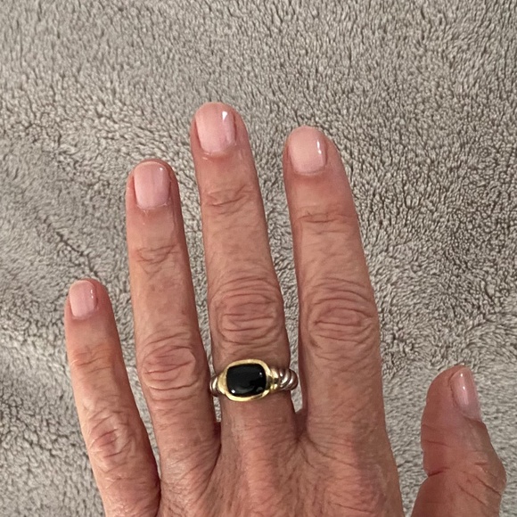 David Yurman Women's Black Onyx Sterling Silver Ring with 14k Gold - Picture 4 of 4